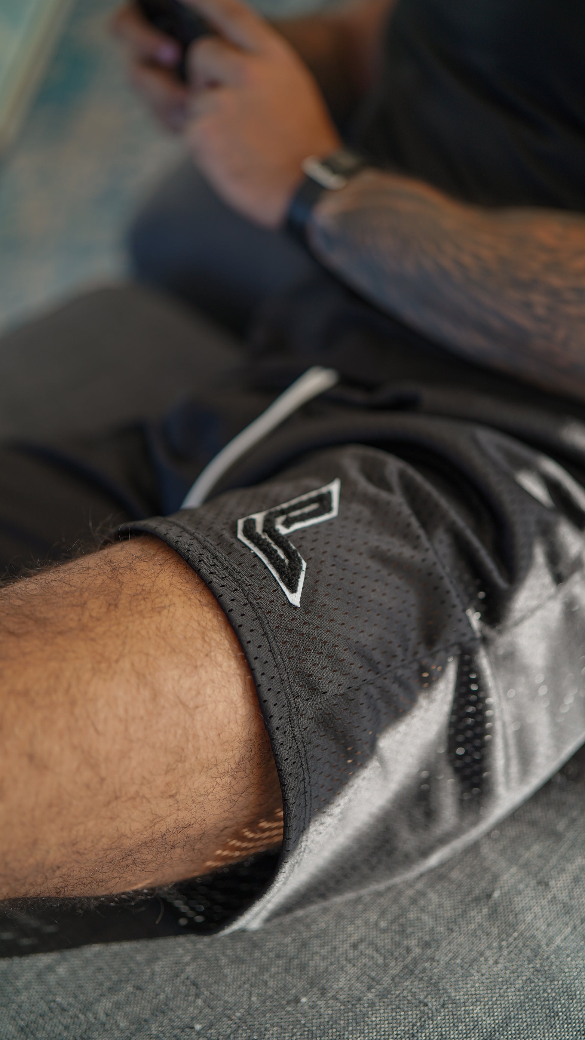 Mesh shorts 6”