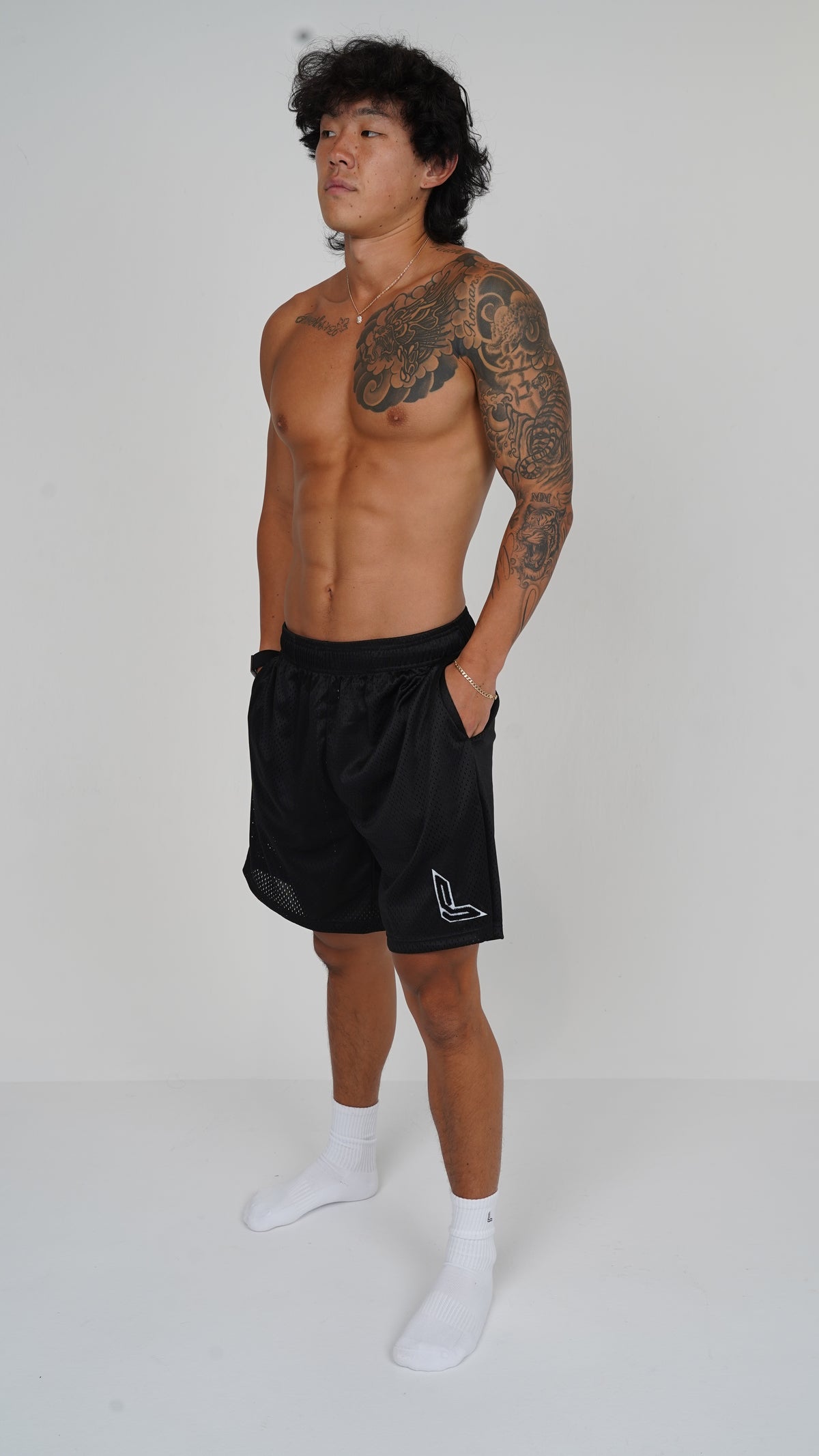Mesh shorts 6”